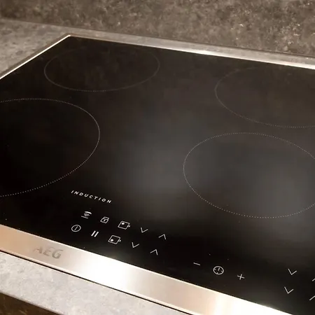 Brand New At The For 4 公寓